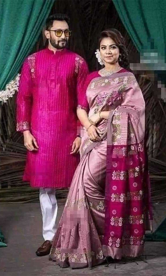 প্রিয়জনের সাথে মিলিয়ে ট্রেন্ডি শাড়ি-পাঞ্জাবি!